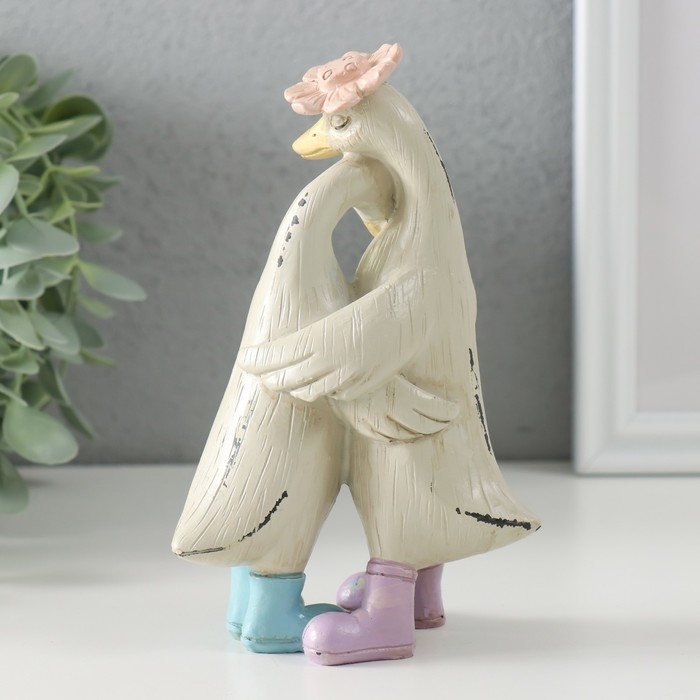 Сувенир полистоун  Сувенир полистоун "Гуси - объятия, нежность" 9х5,5х14,5 см