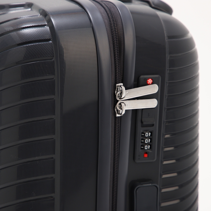 Чемодан средний 69 л (M), отдел на молнии, кодовый замок, 4 колеса, цвет тёмно-серый Чемодан средний 69 л (M), отдел на молнии, кодовый замок, 4 колеса, цвет тёмно-серый