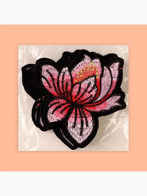 Термоаппликация «Лотос», 8.5×8 см, розовая Термоаппликация «Лотос», 8.5×8 см, розовая