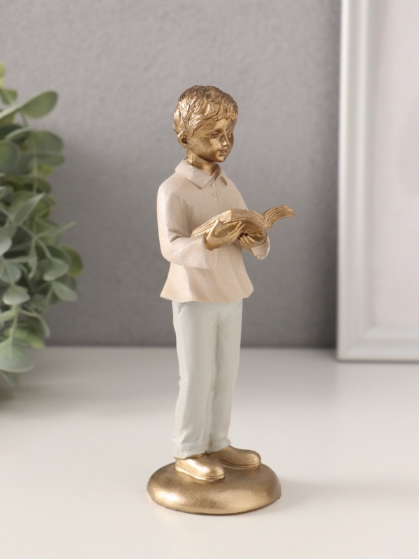 Сувенир полистоун  Сувенир полистоун "Мальчишка с книгой" 5,5х5,5х16 см