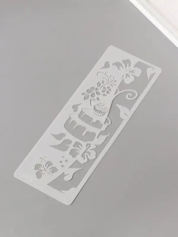 Трафарет бордюрный пластик Трафарет бордюрный пластик "Торт с цветами" 10х30 см