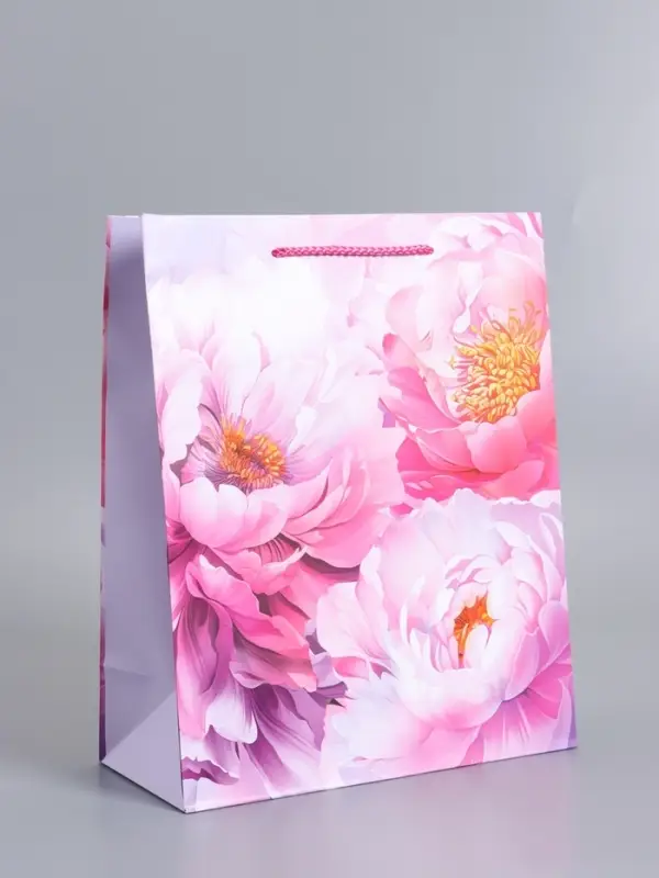 Пакет подарочный ламинированный "Пионы" 26 х 12 х 32 см