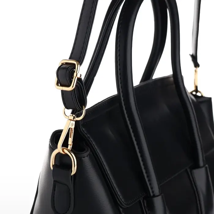 Сумка женская мессенджер на магните, 35&times;15&times;23 см, чёрная