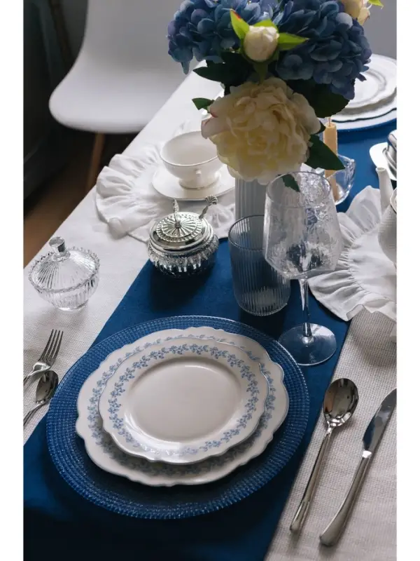 Тарелка WY Royal blue, d=20 см, фарфор, белая