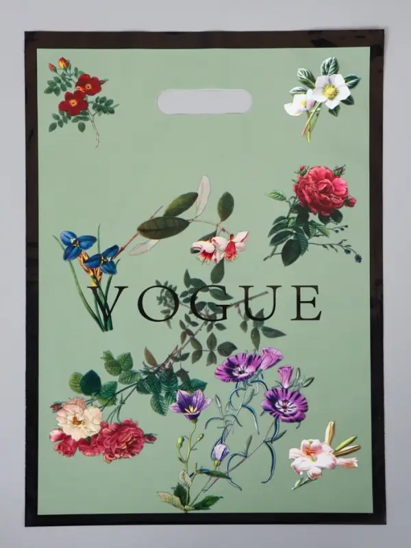 Пакет полиэтиленовый с вырубной ручкой "Мода" 30 х 40 см 60 мкм