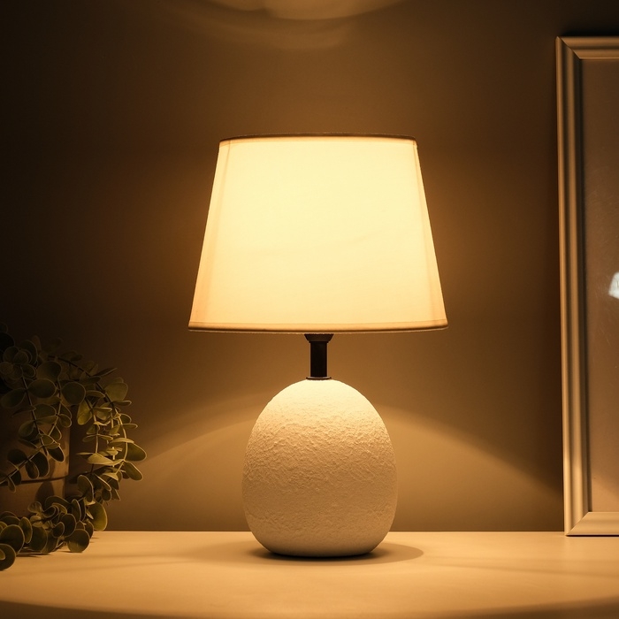 Лампа настольная Лампа настольная "Притча" 1х40Вт Е14 белый 20х20х32см