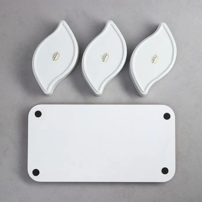 Блюдо «Королевское», фарфор, Иран Блюдо «Королевское», фарфор, Иран