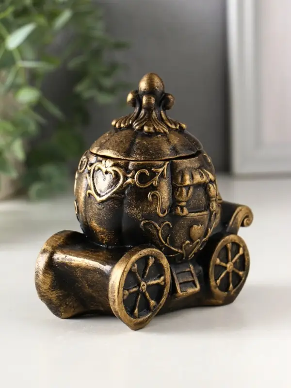 Шкатулка "Карета золотая" 11х10х6 см
