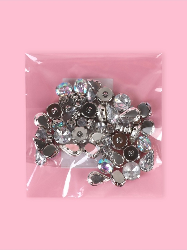 Стразы в оправе ассорти (наб 50шт цена за наб) пластик серебряный и АВ