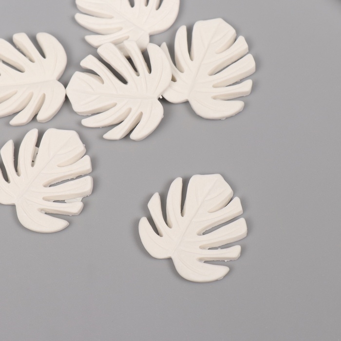 Декор для творчества полистоун Декор для творчества полистоун "Лист монстеры" белый набор 6 шт 2,8х3 см