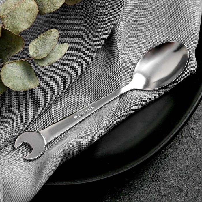 Ложка гаечный ключ «Мужик», на подложке, 3 х 14 см. Ложка гаечный ключ «Мужик», на подложке, 3 х 14 см.