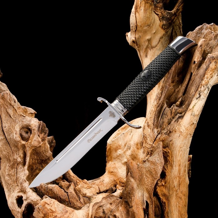 Финка  Финка "Разведчик" сталь - 440, рукоять - сталь, резина, 25 см