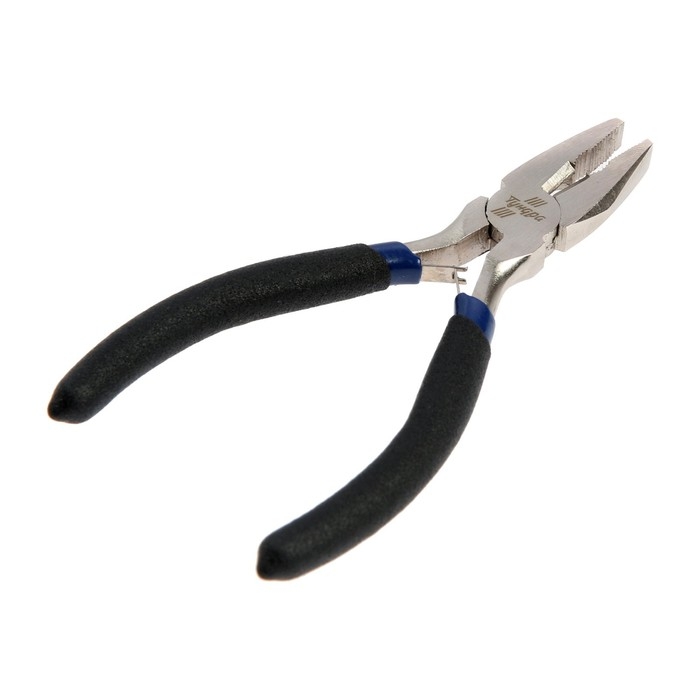 Плоскогубцы ТУНДРА mini, никелированные, обрезиненные рукоятки, 120 мм Плоскогубцы ТУНДРА mini, никелированные, обрезиненные рукоятки, 120 мм