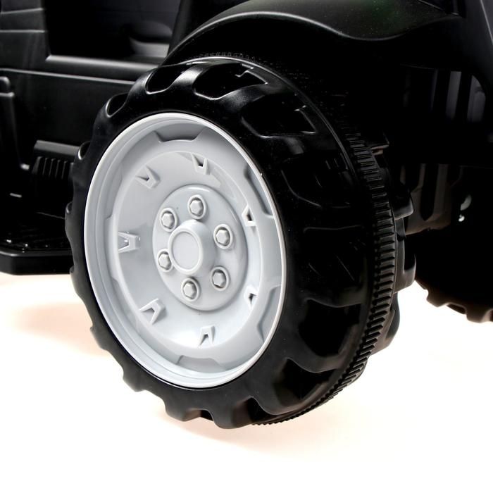 Электромобиль «Трактор», с прицепом, цвет зелёный Электромобиль «Трактор», с прицепом, цвет зелёный