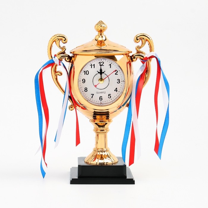 Часы - будильник настольные Часы - будильник настольные "Кубок", дискретный ход, циферблат d-6 см, 14.5 x 21 см, АА