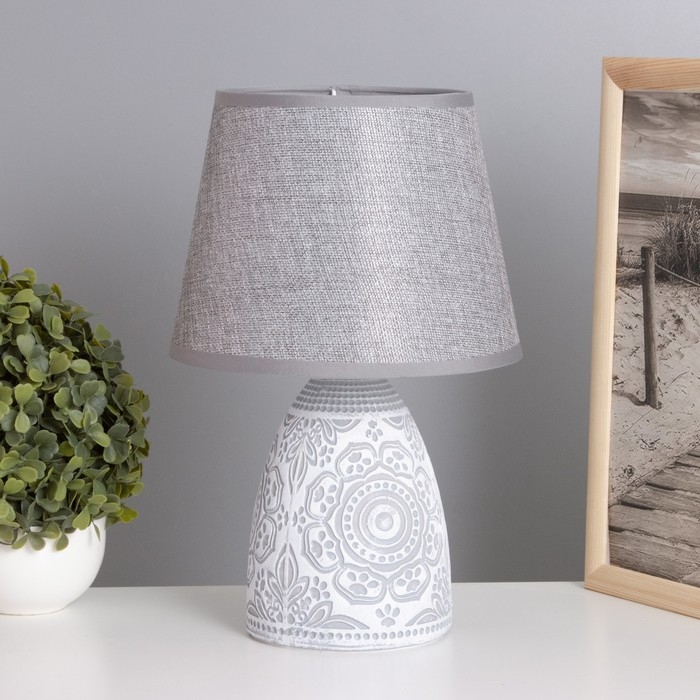 Лампа настольная Лампа настольная "Замира" 1х40Вт Е14 серый 20х20х32см