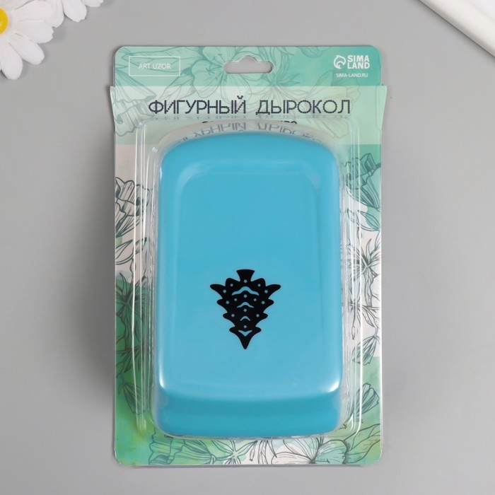 Дырокол фигурный рисунок 5х5 см Дырокол фигурный рисунок 5х5 см "Ёлочка фигурная" 8.6х14,6х6,9 см