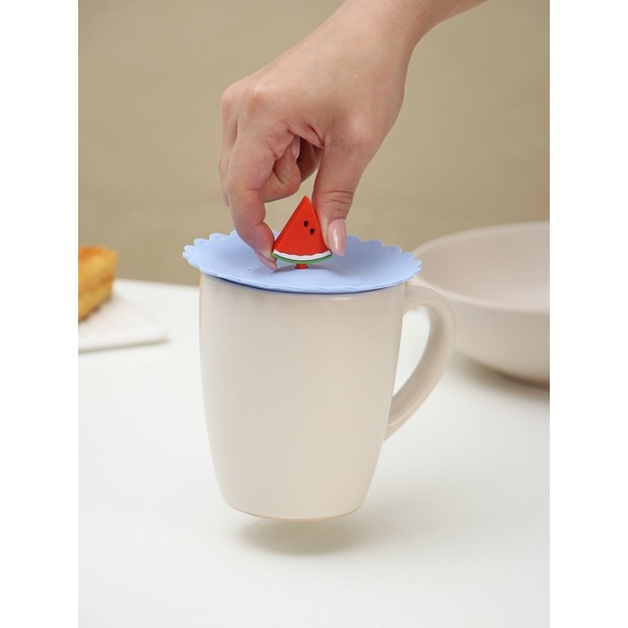 Крышка - непроливайка силиконовая Доляна «Арбуз», d=11 см, цвет васильковый Крышка - непроливайка силиконовая Доляна «Арбуз», d=11 см, цвет васильковый