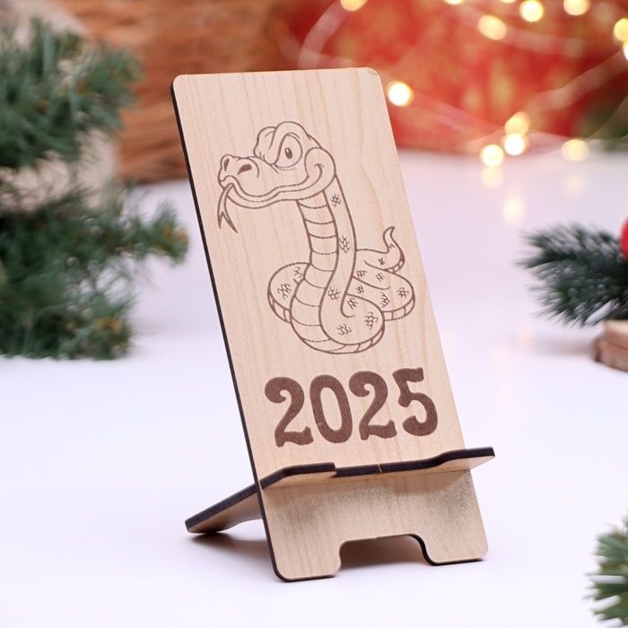 Новый год. Подставка с символом года под телефон "Змейка с языком", 7 х 15,5 х 8 см