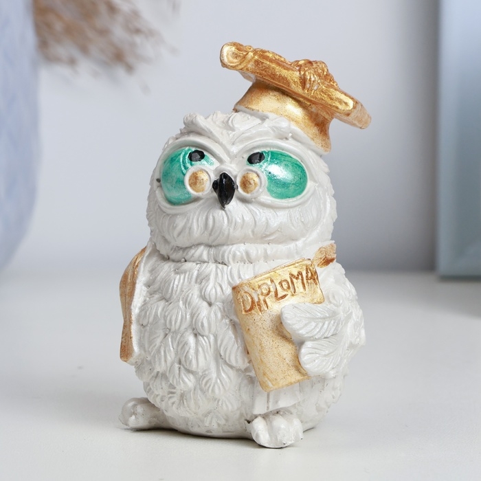 Фигура Фигура "Сова с дипломом" перламутр, 8,5х5см