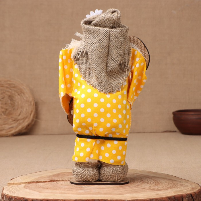 Оберег-домовой Оберег-домовой "Славуся в льняном колпаке, с ложкой и подковой", микс