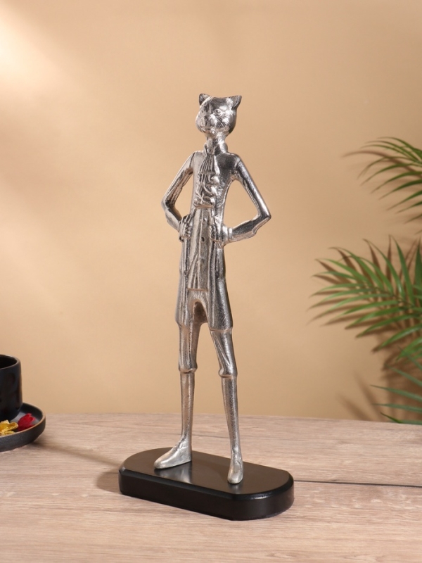 Сувенир Сувенир "Кот в сапогах" 9х17,5х39 см, алюминий, сталь. дерево