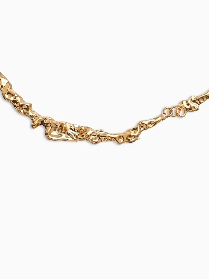 Колье "Мятое" тонкое, цвет золото 35см+ удл