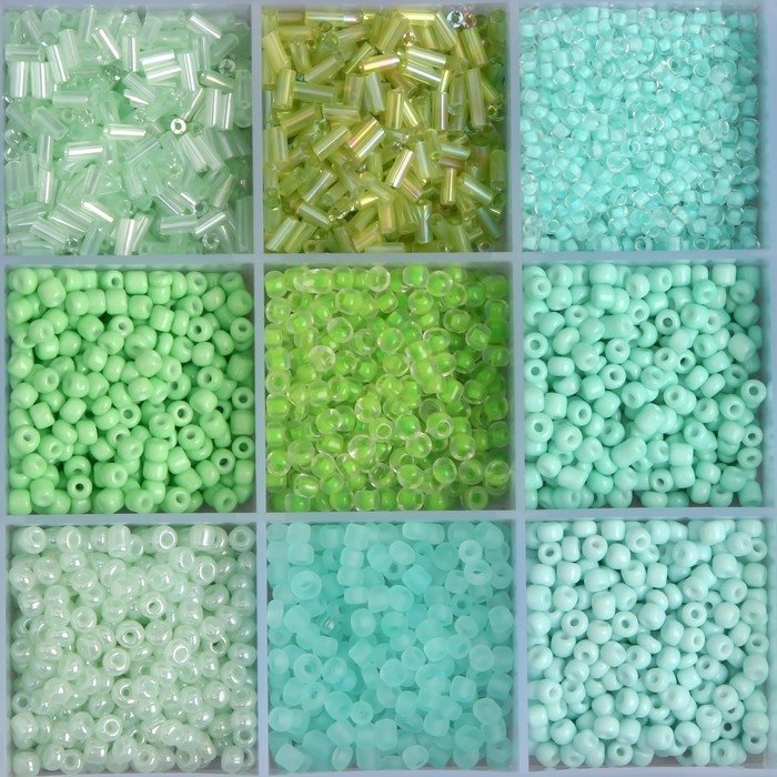 Бисер стекло 6/0, 8/0, 12/0 в шкатулке  Бисер стекло 6/0, 8/0, 12/0 в шкатулке "Зелёный" стеклярус 15,5х9,5х1,6 см