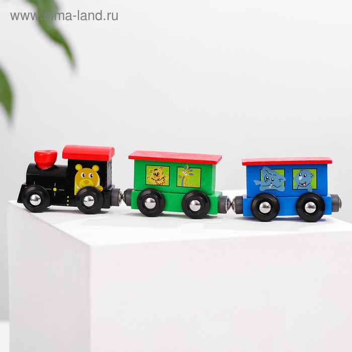 Паровоз и два вагона «Магнитные с животными» 3×7,5×19 см