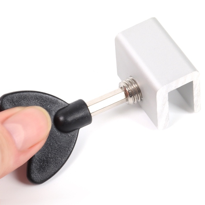 Блокиратор для окон и раздвижных дверей «Ключик», под профиль 10 мм., Крошка Я Блокиратор для окон и раздвижных дверей «Ключик», под профиль 10 мм., Крошка Я