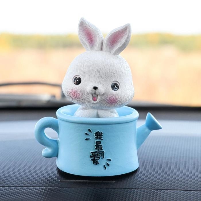 Зайчик на панель авто, качающая головой, С6 Зайчик на панель авто, качающая головой, С6