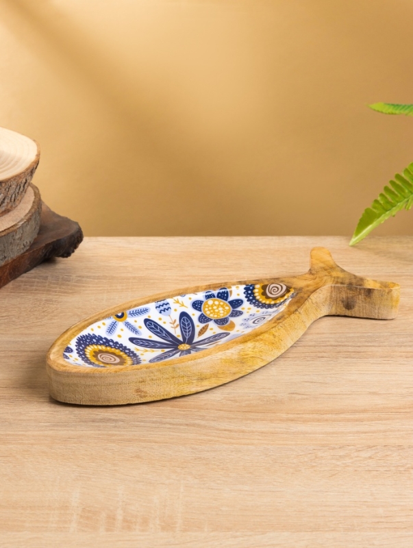 Блюдо в форме рыбки Блюдо в форме рыбки "Васильки" дерево манго 25,5х10х2 см