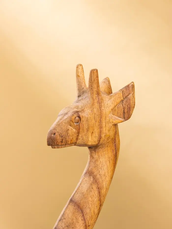Сувенир "Жирафик" дерево Пиннис, 12х6х25 см, цв. коричневый Сувенир "Жирафик" дерево Пиннис, 12х6х25 см, цв. коричневый