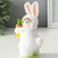 Сувенир пасхальный "Малыш в костюме кролика с морковкой" 7,5х5,5х14,5 см