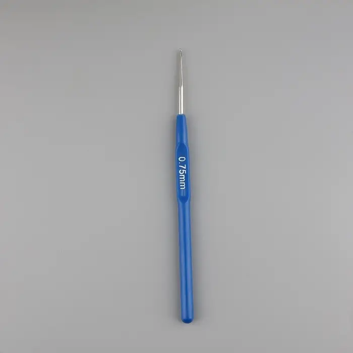 Крючок для вязания, с пластиковой ручкой, d=0.75 мм, 13.5 см, синий