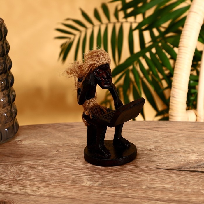 Сувенир дерево Сувенир дерево "Абориген-айтишник" 15х13х7 см