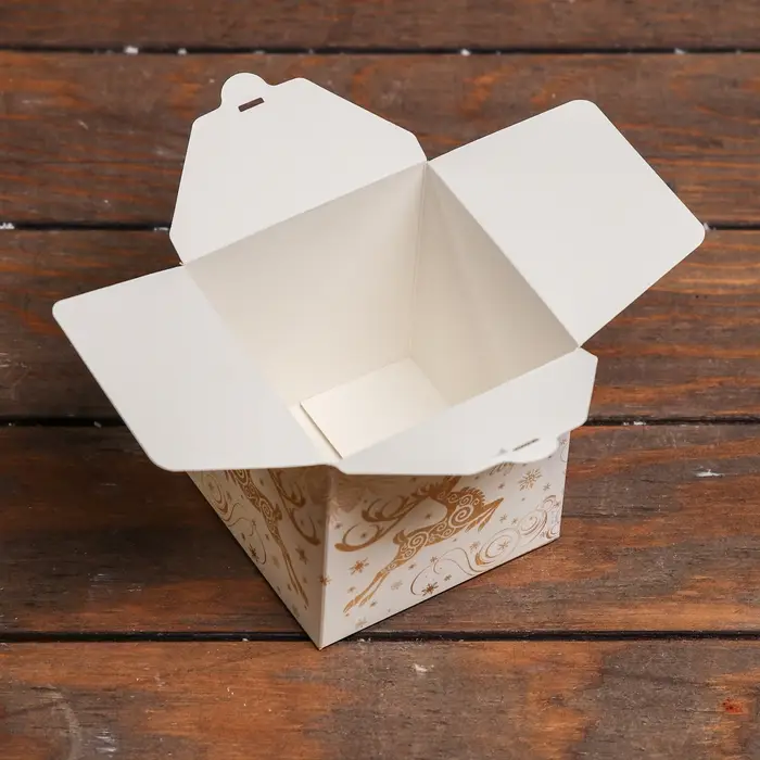 Коробка складная, подарочная новогодняя «Снежные олени» 10×10×10 см