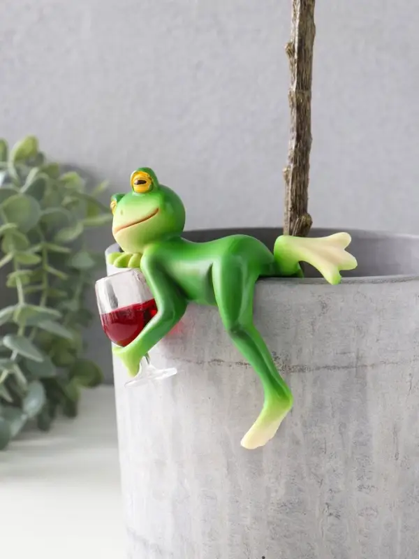 Сувенир полистоун Сувенир полистоун "Лягуха с бокалом - расслабляемся" 9,5х4,5х7,5 см