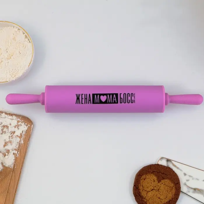 Скалка силиконовая «Жена, мама, босс», 31×4.2 см, пластик, фиолетовая Скалка силиконовая «Жена, мама, босс», 31×4.2 см, пластик, фиолетовая