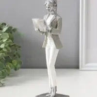 Сувенир полистоун "Девушка в бело-сером костюме с компьютером в наушниках" 24 см