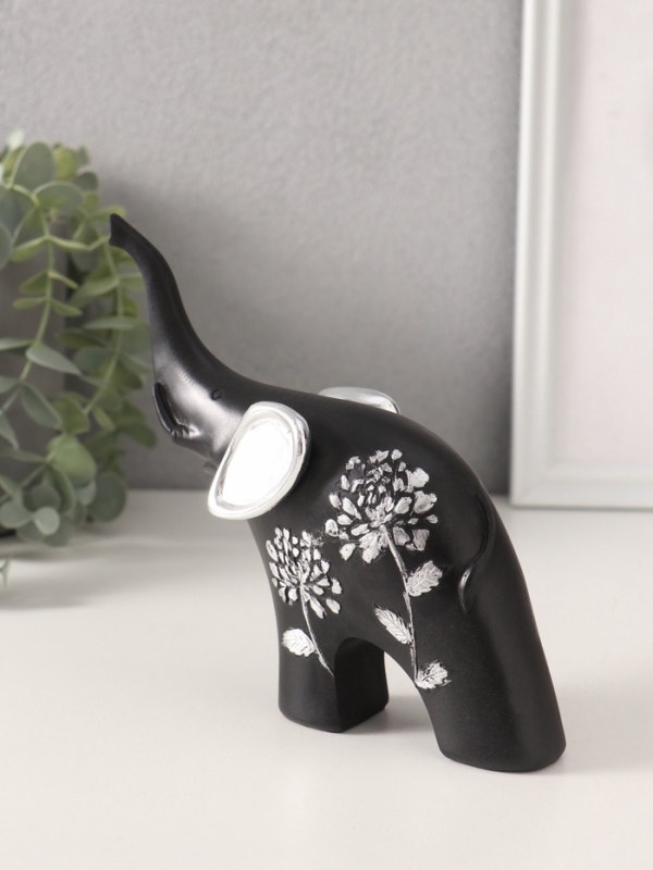 Сувенир полистоун"Чёрный слон с серебряными ушками хобот вверх"серебряный цветок15х5х14см