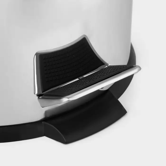 Ведро мусорное с педалью Доляна, 20 л, нержавеющая сталь, хромированное