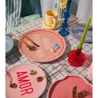 Тарелка для пиццы SL Home &laquo;Уроки испанского: Buen provecho&raquo;, d=30 см, фарфор, розовая