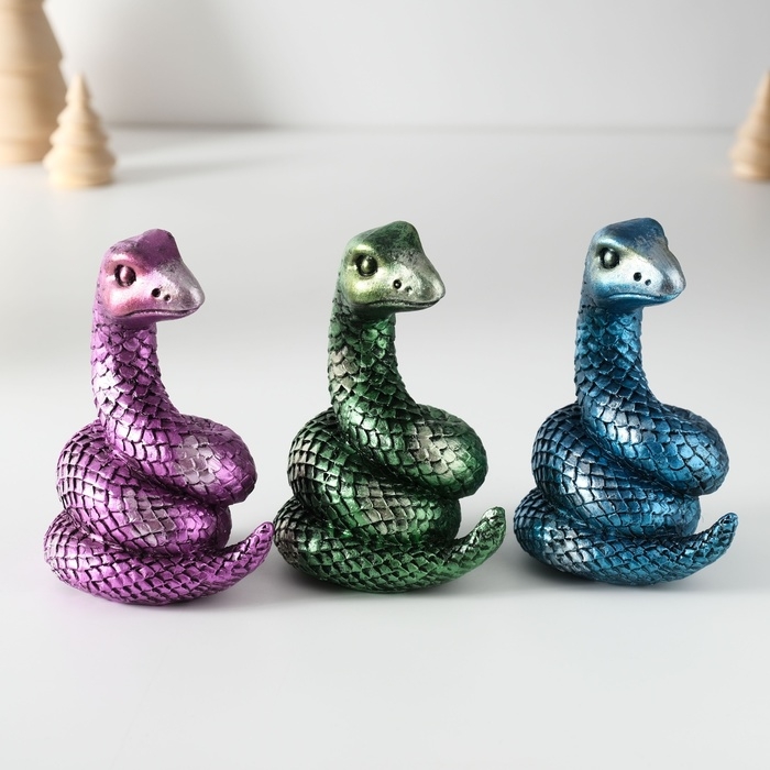 Сувенир полистоун Сувенир полистоун "Змейка с сиянием" МИКС 6х6х10 см