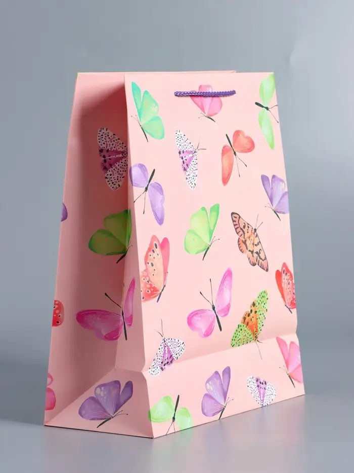Пакет подарочный "Крылья счастья" ламинированный 26 х 12 х 32 см