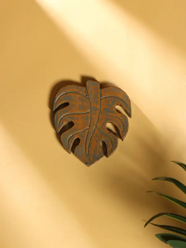 Панно  Панно "Лист" дерево 12х13х1 см, цв. коричневый