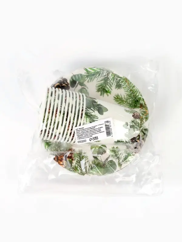 Набор бумажной посуды «С Новым годом», еловые ветки, 12 персон Набор бумажной посуды «С Новым годом», еловые ветки, 12 персон