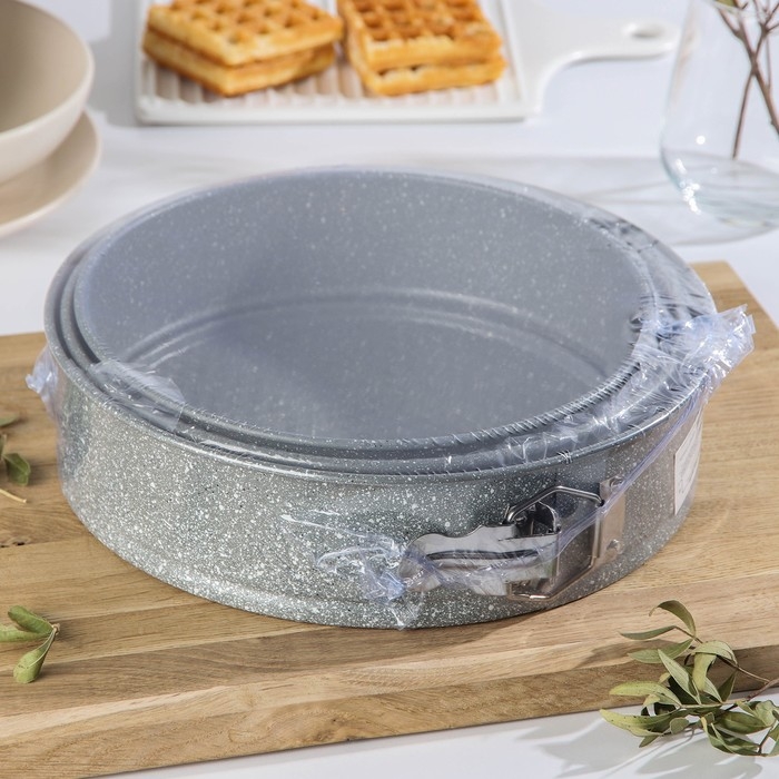 Набор форм для выпечки «Элин Мрамор. Круг», d=22/24/26 см, съёмное дно, антипригарное покрытие, цвет серый Набор форм для выпечки «Элин Мрамор. Круг», d=22/24/26 см, съёмное дно, антипригарное покрытие, цвет серый