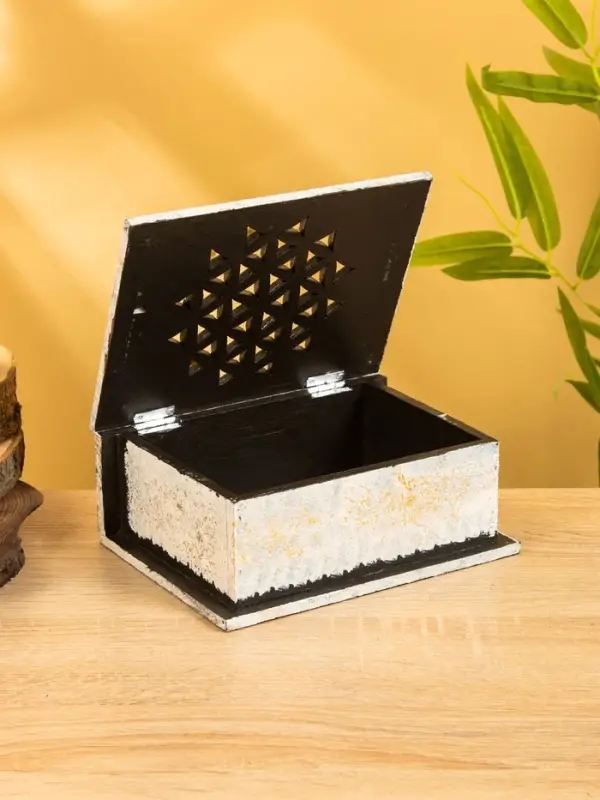 Шкатулка "Цветы" 19х15х7 см, МДФ