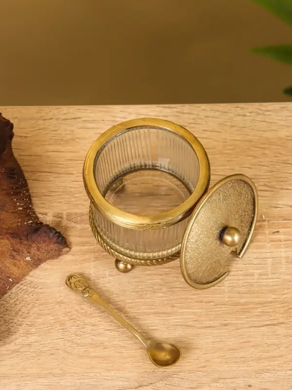 Сахарница с ложечкой «Сластёна», латунь, стекло, 7×7×7.6 см Сахарница с ложечкой «Сластёна», латунь, стекло, 7×7×7.6 см